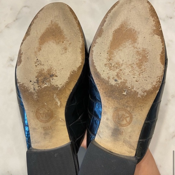 Shoes: Michael Kors Embossed Leather Mules Slides, Size 5.5 ๐ Bundle Me! - Picture 8 of 8